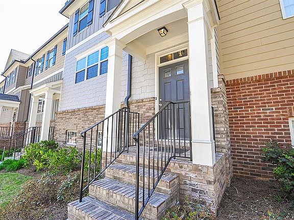 5th image of 3892 High Dove Way SW