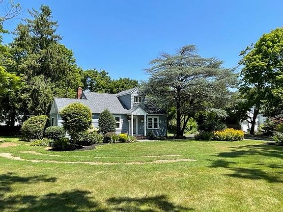 2nd image of 1433 Hallock Ave