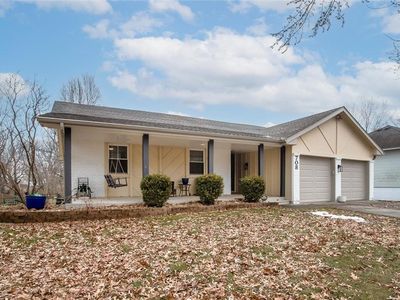 708 NE Thames Dr, Lees Summit, MO, 64086