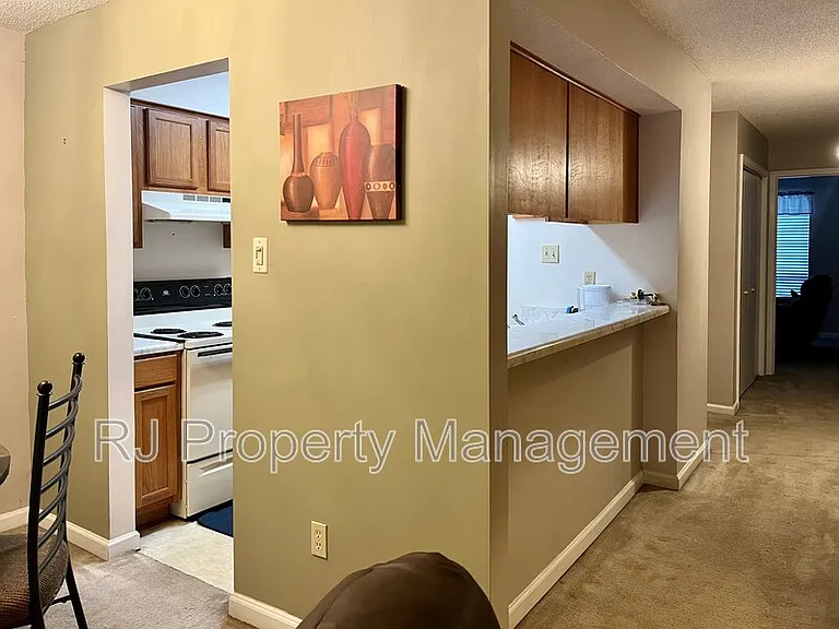 5656 Encino Cv #2 — Photo 8