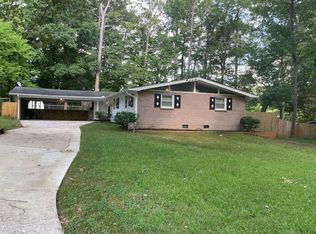 1882 Burning Tree Dr, Decatur, GA 30032