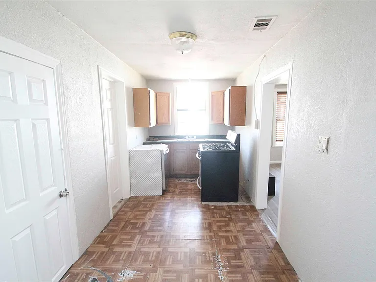 923 S Wine St — Photo 7