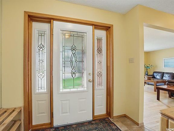 3rd image of 219 Richardt Ct