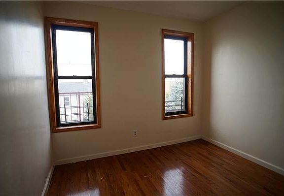 2nd image of 6718 14th Ave APT 1R