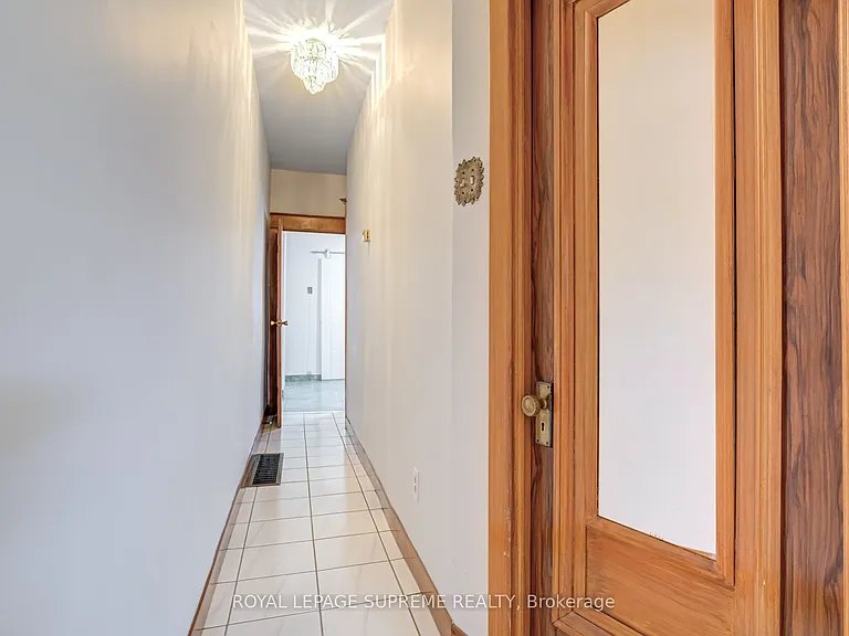 160 Shanly St #MAIN LOWER — Photo 17