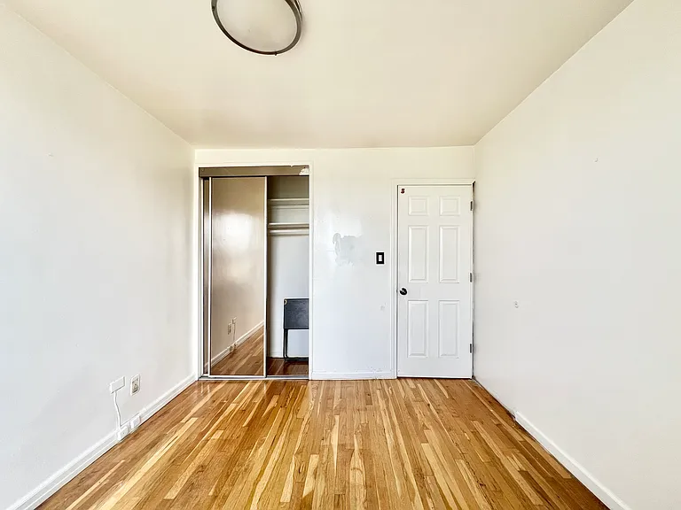 483A Ocean Pkwy #6C — Photo 3