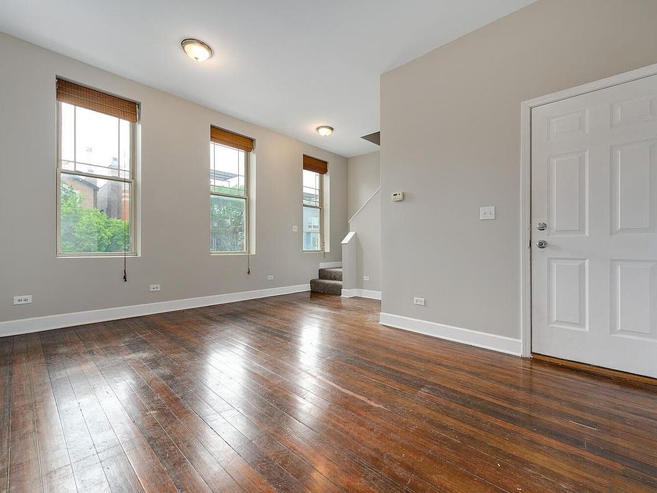 1st image of 1847 W Armitage Ave APT 2F