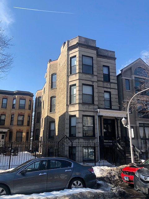 1st image of 3142 N Kenmore Ave #G