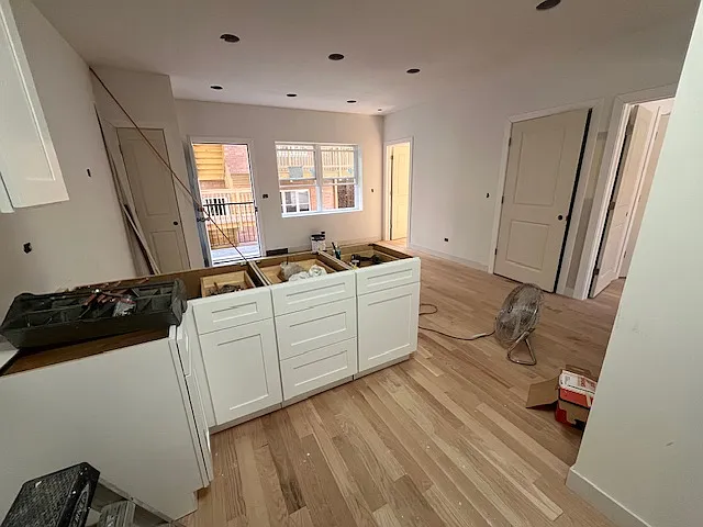 3726 N Racine Ave #CH — Photo 2