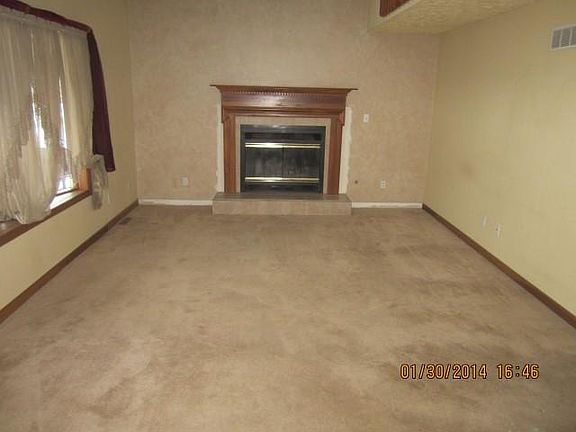 2nd image of 6635 Hawthorne Ave