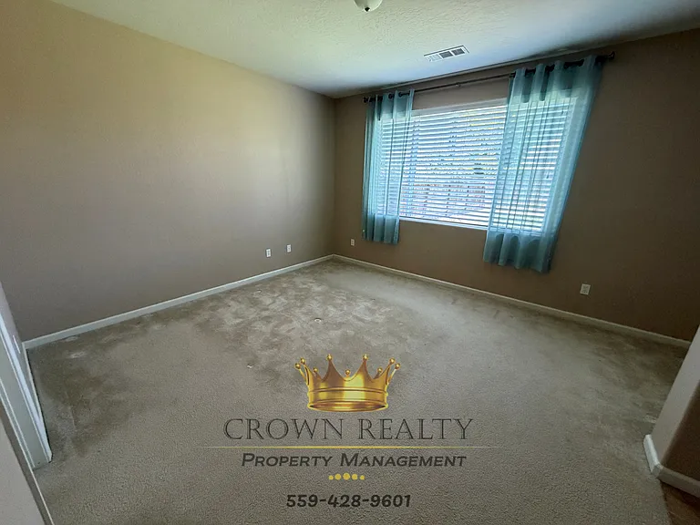 6414 W Perez Ave — Photo 9