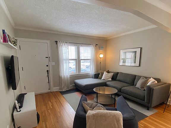 5th image of 5149 28th Ave S