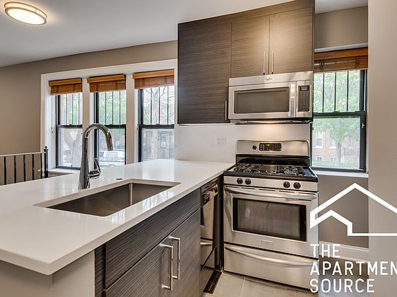 2nd image of 2637 W Wellington Ave #1E