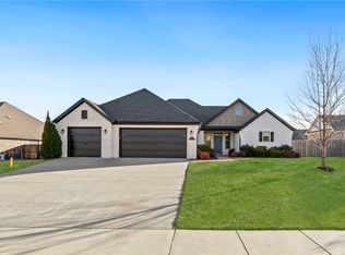 1210 Stoneybrook Ln, Bentonville, AR 72713