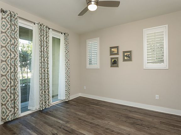 Living Room_09272019