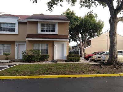 7112 Woodmont Ave, Tamarac, FL, 33321