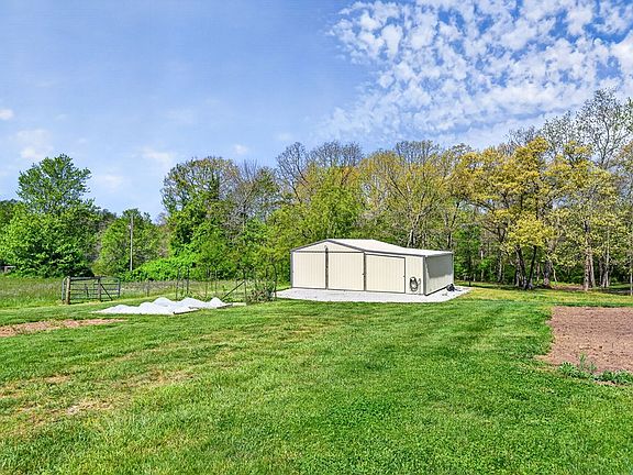 4th image of 7668 Plateau Rd