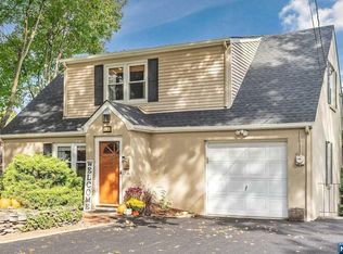 46 Van Blarcom Ave, Midland Park, NJ 07432