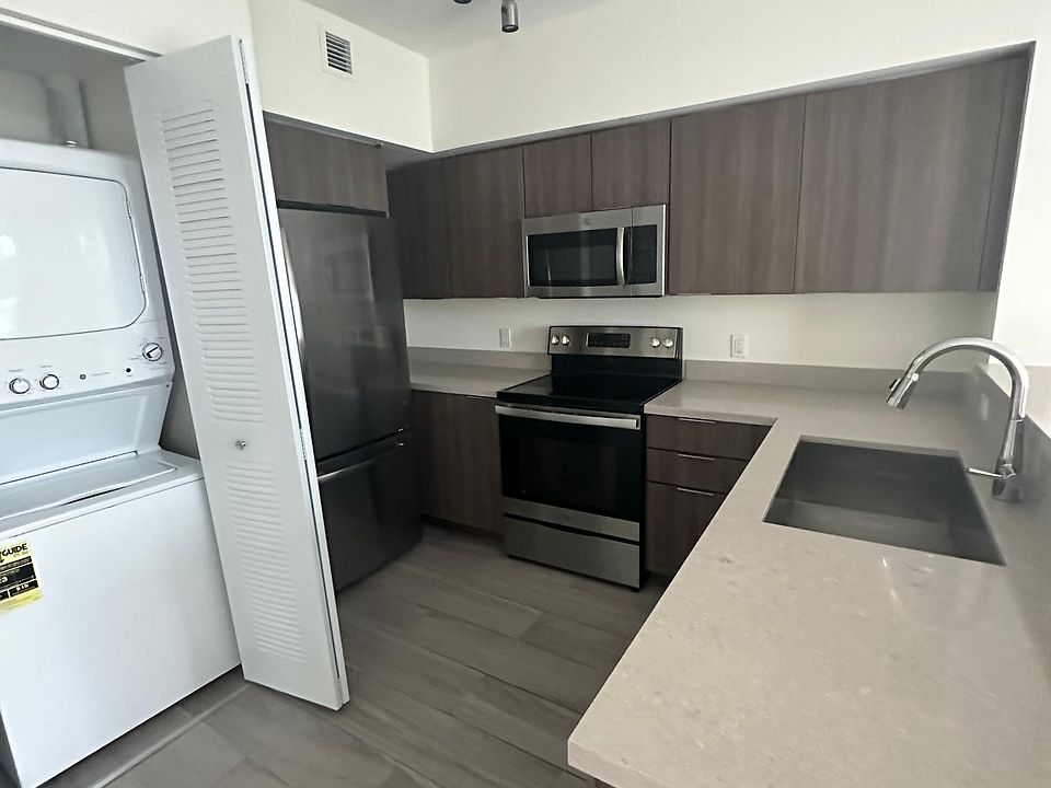 1st image of 1000 NW 6th St #203