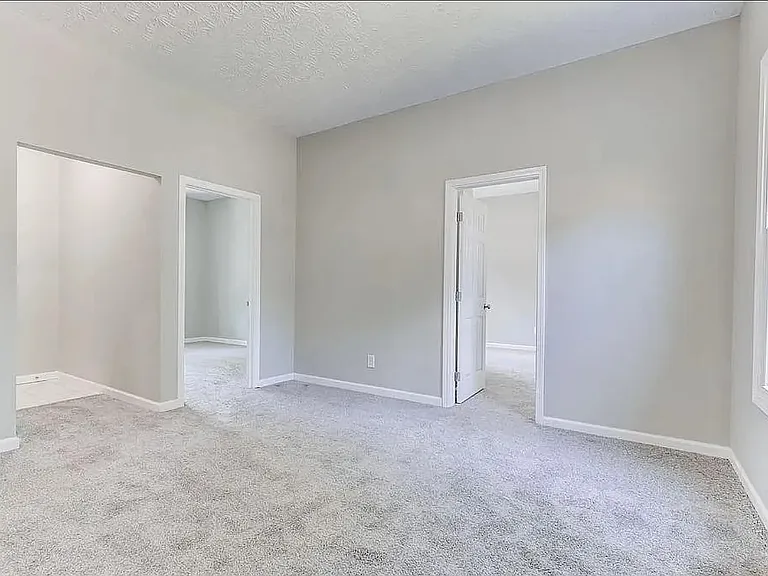 1707 Columbia Ave — Photo 7