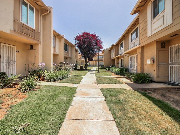 5th image of 2737 Flagstad Ct