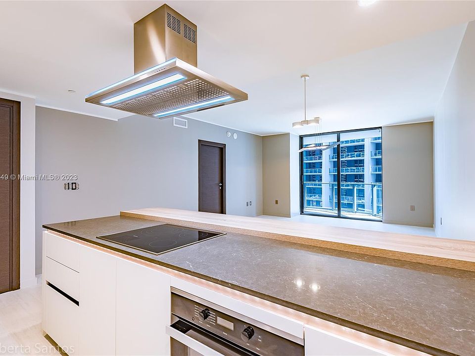 1st image of 1000 Brickell Plz #2105