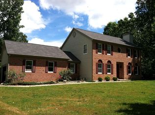 9616 Autumnwood Cir, Kalamazoo, MI 49009