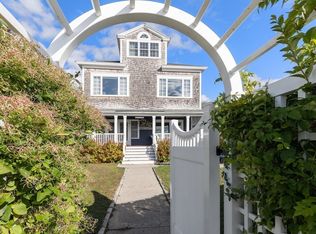 2 C St, Hull, MA 02045