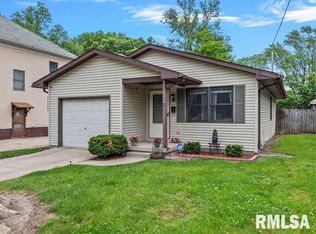 1440 N 8th St, Springfield, IL 62702