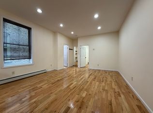 404 Menahan St FLOOR 2, Ridgewood, NY 11385