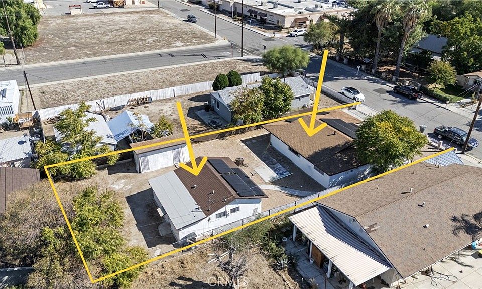 1st image of 255 W 6th St