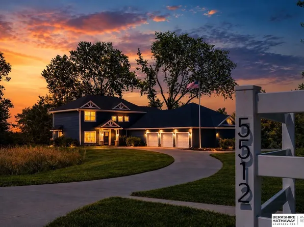 5512 N 284th Cir, Valley, NE 68064