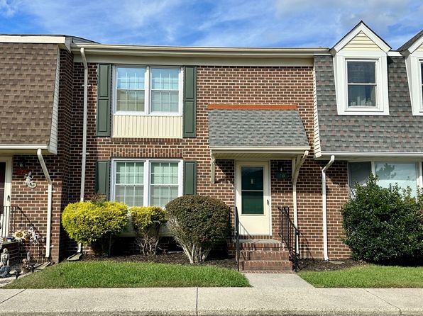 70 Charles Parish Dr