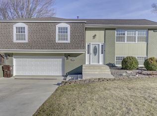 7850 W 84th Pl, Crown Point, IN 46307
