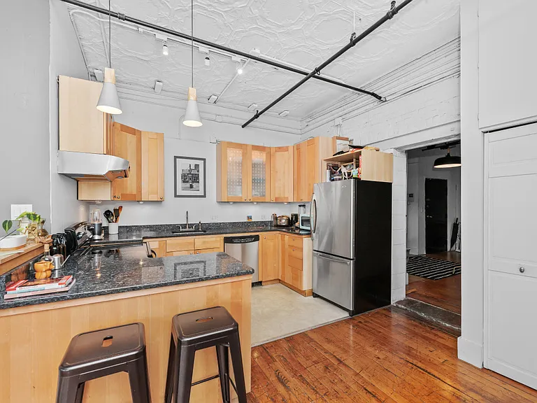 10 Williams St #44 — Photo 7