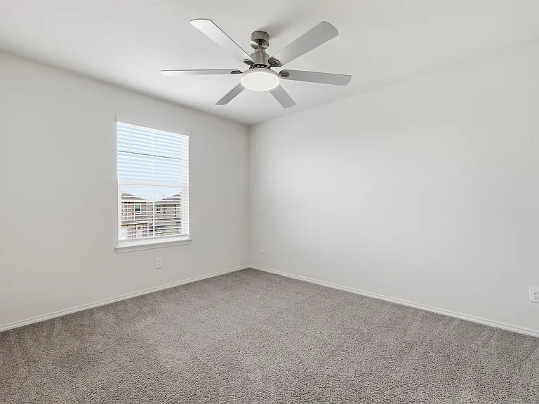 4023 Basil Mdw — Photo 19
