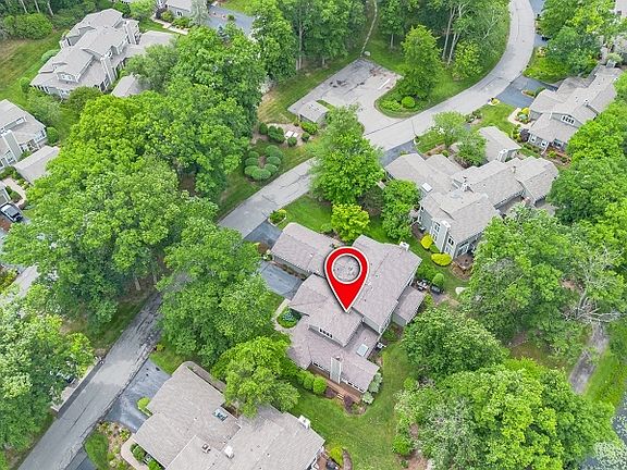 2nd image of 31 Stone Row Ln
