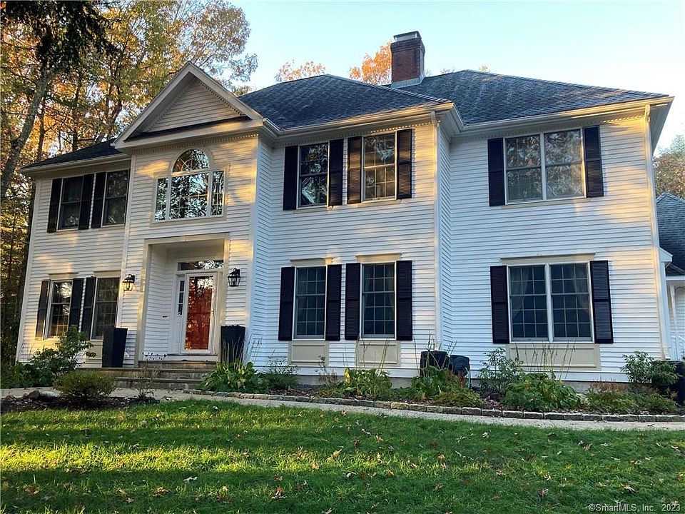 21 Stillwood Chas, Weatogue, CT 06089 MLS 170561890 Zillow