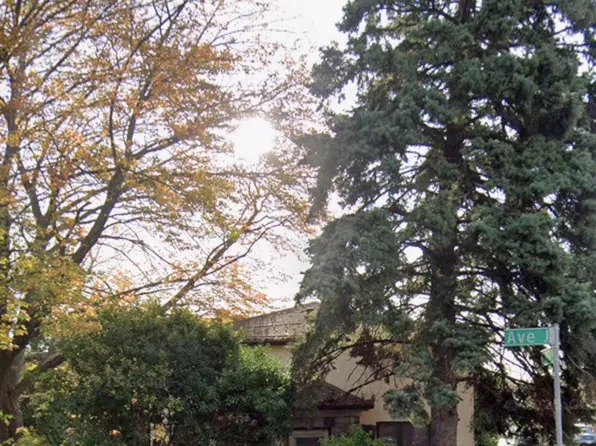 8702 Avenue J image 1 of 2