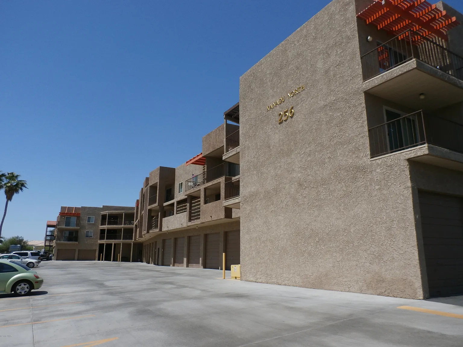 1 bed, 1.0 bath, 664 sqft, $1,250 — Photo 1