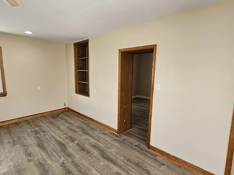 111 N Seton Ave — Photo 6