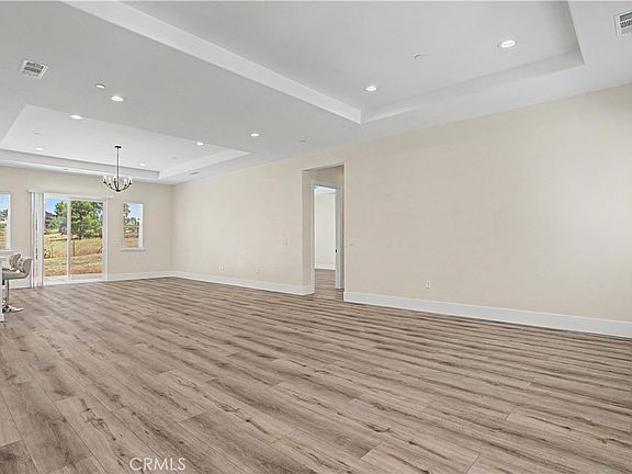 3rd image of 3997 Skyview Dr