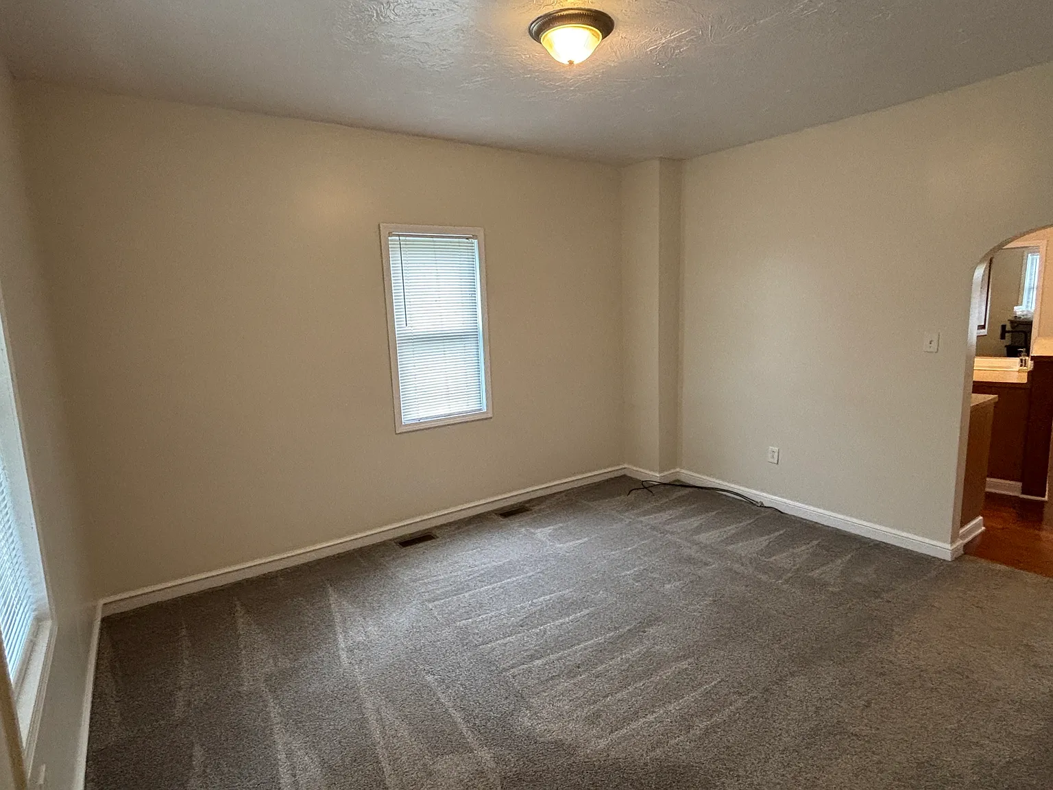 3 bed, 1743 sqft, $1,900 — Photo 3