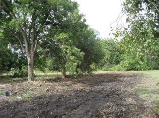 1319 Hondo St, Lockhart, TX 78644