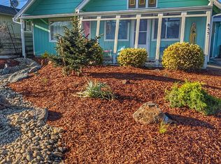 855 Division St NE, Bandon, OR 97411