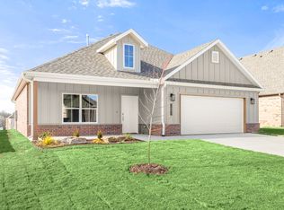 2302 N Presley St, Siloam Springs, AR 72761