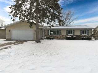 170 Robin Ln, Shawano, WI 54166