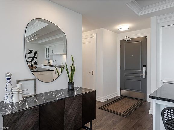 4th image of 2060 Lakeshore Rd #1303