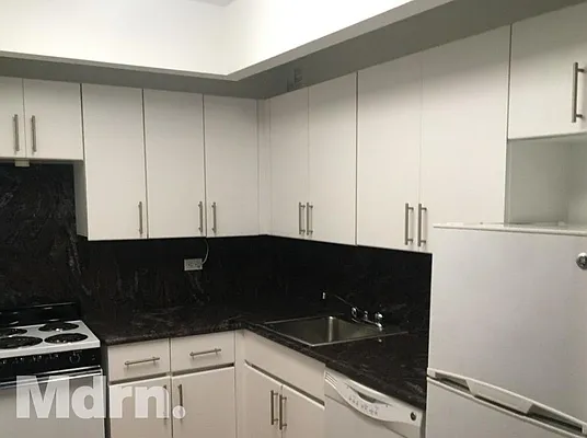 Rented by Mdrn Residential | media 27