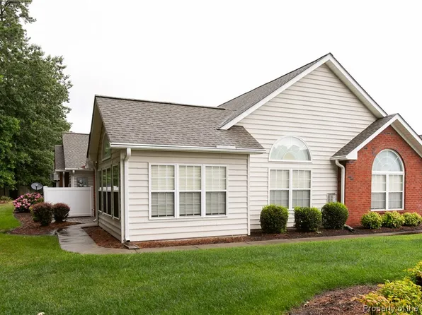 132 Villa Dr, Poquoson, VA 23662